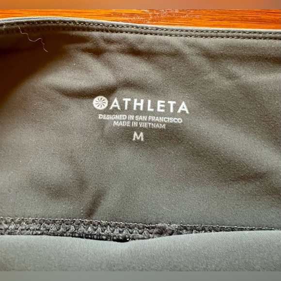 Athleta Stellar Ankle Pant Size M in Arbor Olive Green - Picture 2 of 6